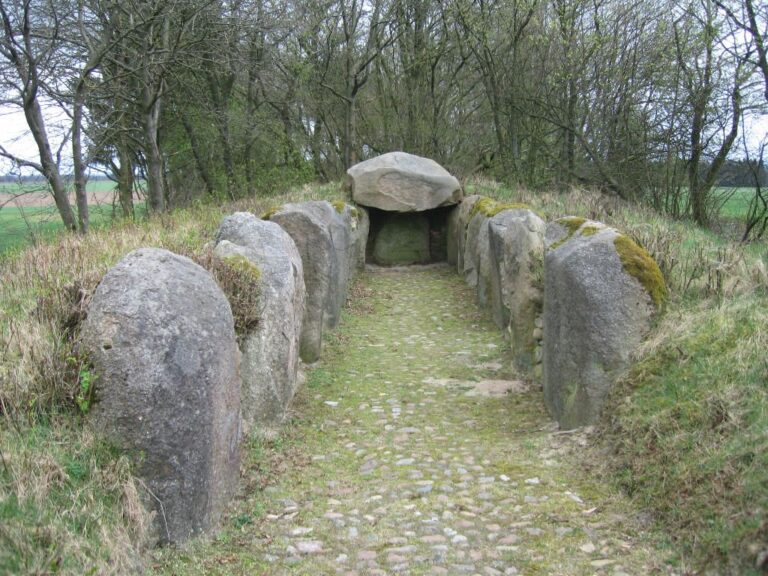 Großsteingrab