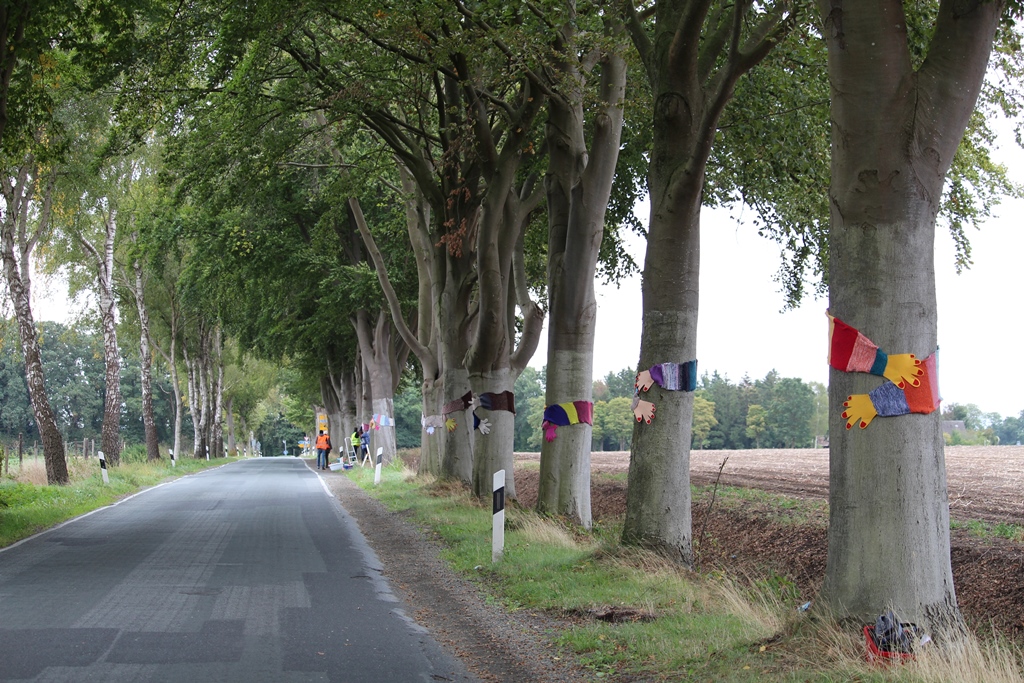 Bunter Protest in der Allee des Monats Mai 2020